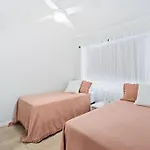 Alfred Street - Hosted By Burleigh Letting